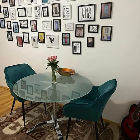 Apartamento Beautiful 2-bedroom In Center