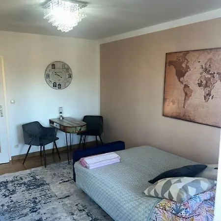 דירה Beautiful 2-bedroom In Center מינכן