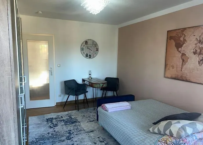 Beautiful 2-bedroom In Center Apartmán *